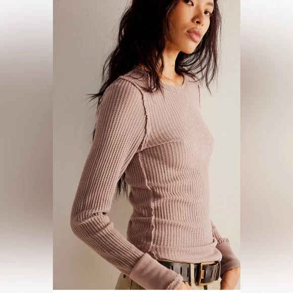 We The Free Roll With It Thermal - Cashmere Size XS NWOT Retail $48 - Picture 4 of 7